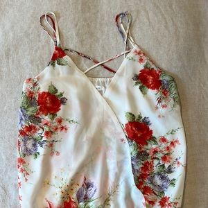 Tank top blouse with snap closure